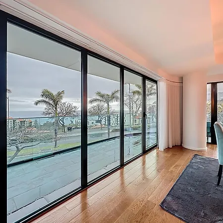 Varinos Seaview * 丰沙尔