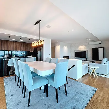 Varinos Seaview Apartament